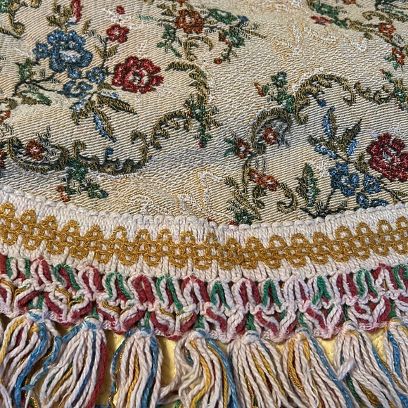 Vintage Italian made bedspread - Picture 4 of 7